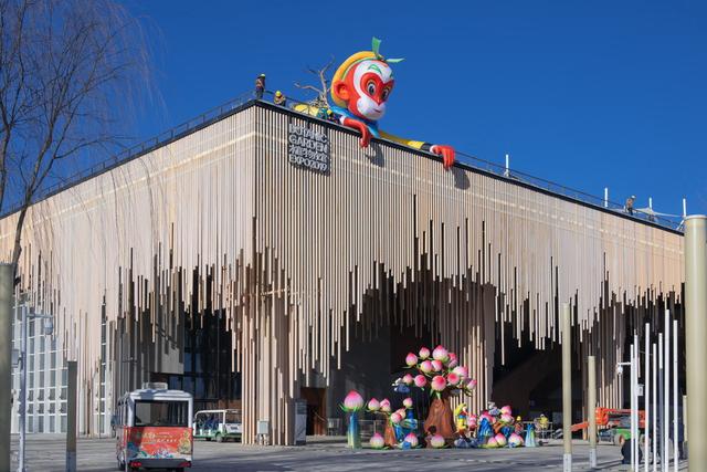 延庆：长城脚下“双灯会” 共绘《大闹天宫》冬季盛景