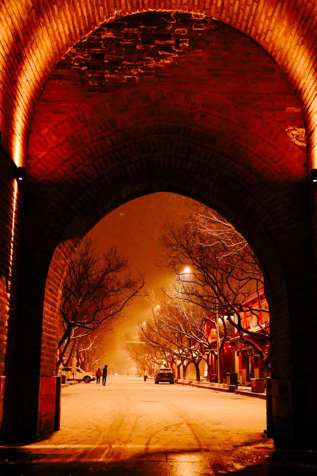 到宛平城体验雪中“穿越”，今晚还将点亮！