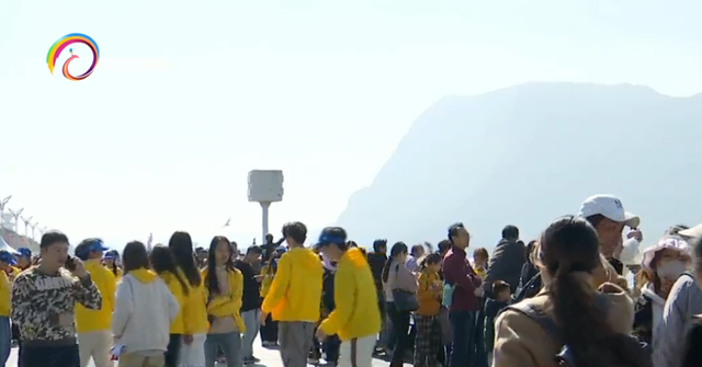 昆明冬日限定浪漫！坐着双层巴士赏银杏、观红嘴鸥，还能经过这些著名景点→