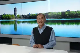怀揣100美元赴美读博的他，携毕生所学回北大任教图片