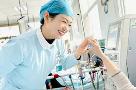 点亮希望之光！海阳市首批“肾友中心”救助资金发放到位图片