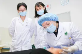冬季皮肤病因干燥症状加重 毓璜顶医院专家支招：保湿是关键图片