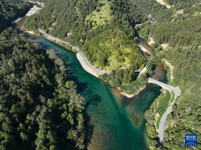 武夷冬韵醉游人