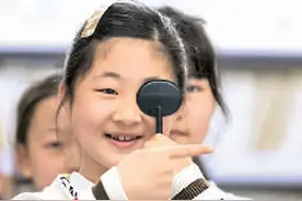 防控“小眼镜” 社会在行动图片