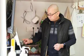 老记者回崇明卖馄饨，“我想走向更大的世界”图片