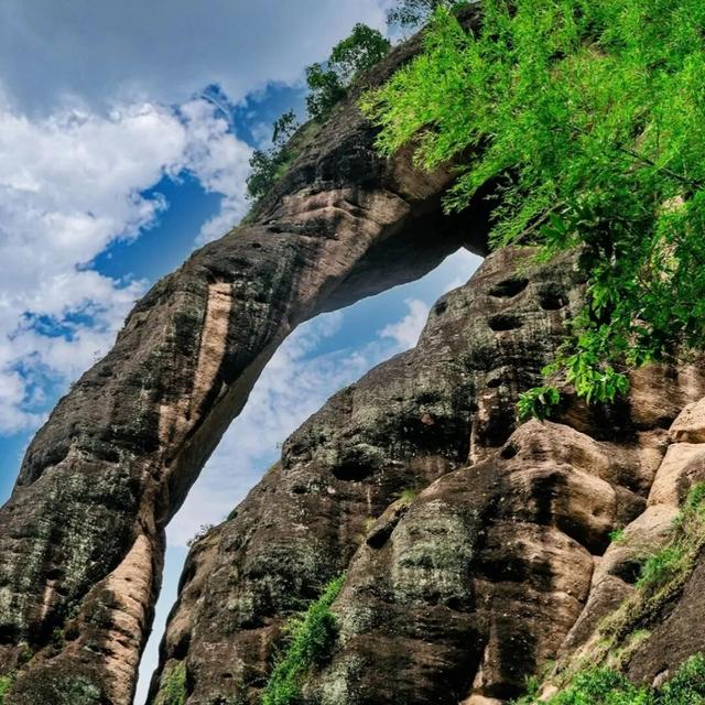 当龙虎山景点开启朋友圈，画风居然是这样！