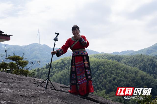 大美红图 | 那山那人那狗