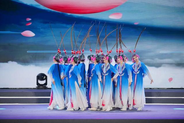 宣恩：文化力量托举民间精彩！