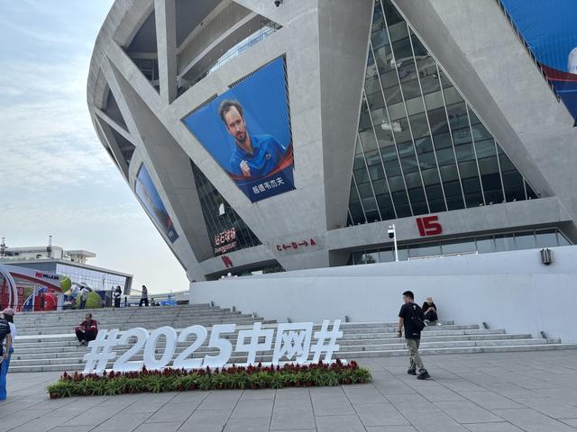 网球名宿郑洁感叹想“晚生20年”