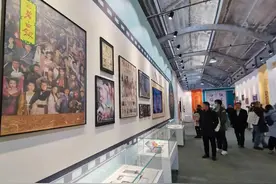 800多件展品纪念金庸百年诞辰，唯一存世连载版手稿《笑傲江湖》亮相图片