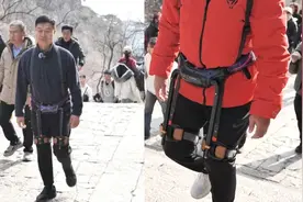 游客穿外骨骼机器人登顶泰山，开发方：在试运营，3月初批量上市，售价1万元以内视频封面