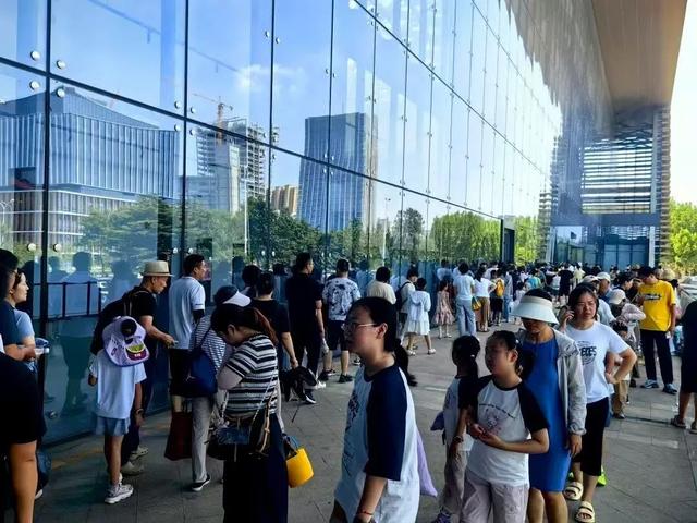 爆满！游客排队打卡！日照这里，一定要提前预约！