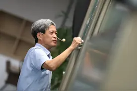 著名数学家、日本学士院院士深谷贤治入职清华大学图片