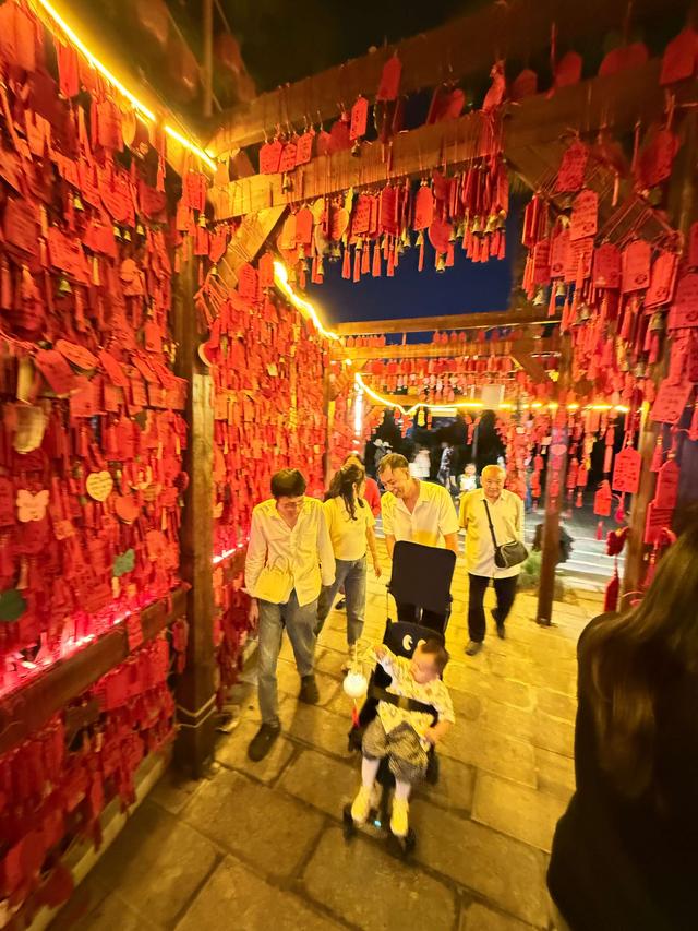 春城夜宴进化论③｜官渡古镇越“夜”越精彩