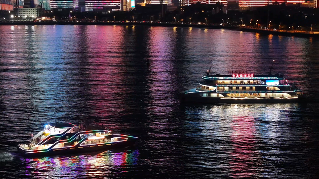青岛夏日嗨玩升级「海底狂欢 + 夜游浮山湾 + 乐景餐吧」将快乐通通打包！