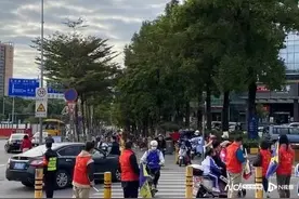 保证完全自愿，家长到校门口执勤就没问题了？图片