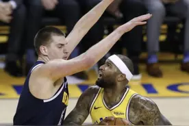 考辛斯不再主动追逐NBA梦想，“考神”如今已是凡人图片