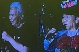 潮评丨西湖大爷和周杰伦“梦幻合唱”：“众乐乐”的惊鸿一瞥图片