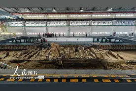 长江口二号古船考古试掘启动图片