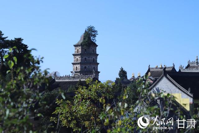 行进中国 | 秋染崆峒