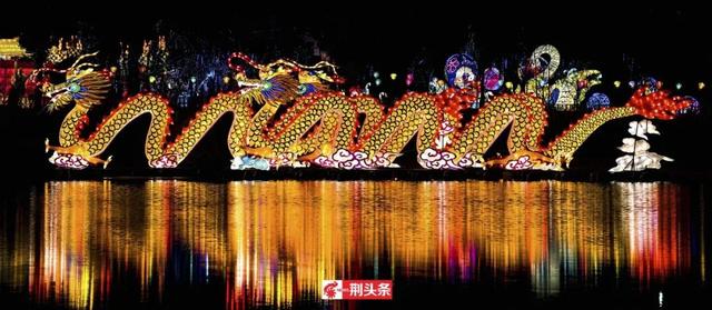 荆夜光彩夺目！