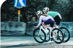 平价迪卡侬“投石”高端骑行赛道图片