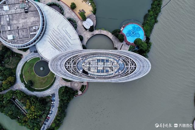 浙江湖州月亮湾广场，美丽家园