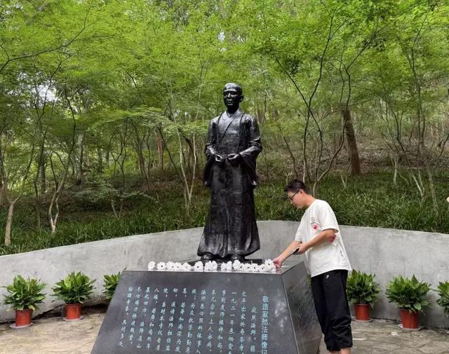 来听我们讲历史，免费！