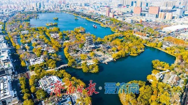 一年四季 泉在济南丨雪霁泉城！大明湖变身冬日画卷引客来