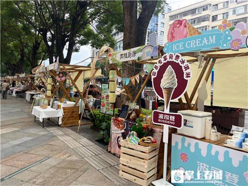 主城商圈暑期文旅活动丰富多彩 为游客解锁避暑新玩法