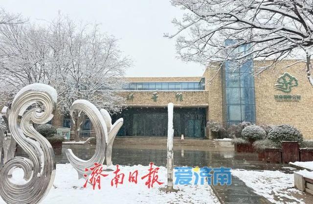 一年四季 泉在济南丨雪漫济南府 九景入画来