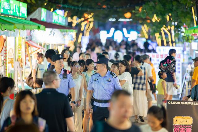 “警”在景中：市北公安多维构建“旅游警务”新范式
