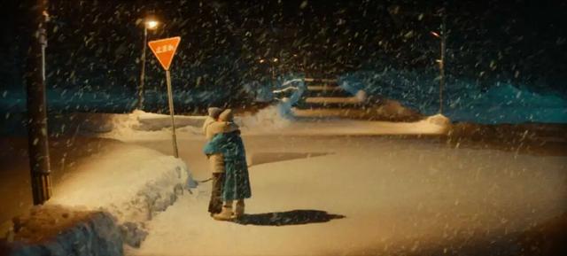 “累死累活，受尽折磨，还痴心妄想谈恋爱”