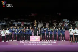 昨晚，苏州奥体中心太燃了！图片