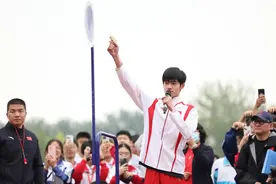奥运射手盛李豪带"冠军体育课"进校园图片