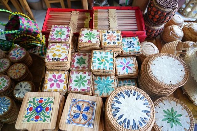 芒市丙午街竹编店搭上文旅“快车”