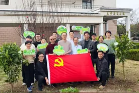 松江区房管局机关党支部、区物业管理中心党支部联合开展3月主题党日活动图片