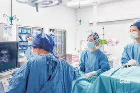 怀了双胞胎，其中一个有严重致死性心脏畸形严重危害另一个胎儿生命！咋办？图片