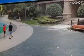 点赞！男子徒手接住坠楼幼童 2个月后才被外人知晓图片