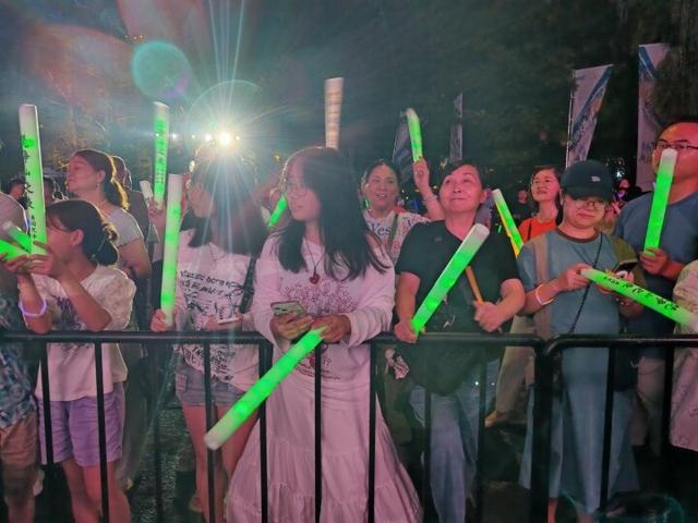 畅游诗画云舍！摸鱼、逛市集、蹦电音……