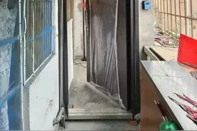 以案释法第二十四期：入户门外移占过道？占用公共空间啦！图片