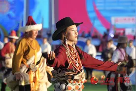 第九届中国·青海国际民族传统射箭精英赛开幕图片