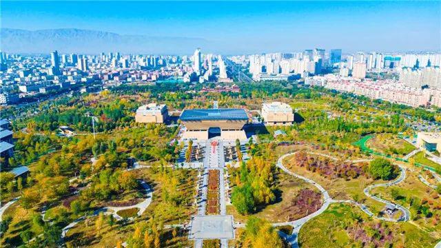 天马行空　自在武威