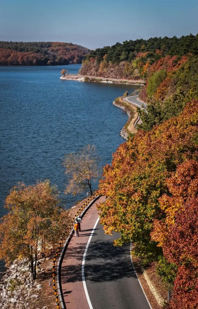 十一月 你好！十一月 期待！