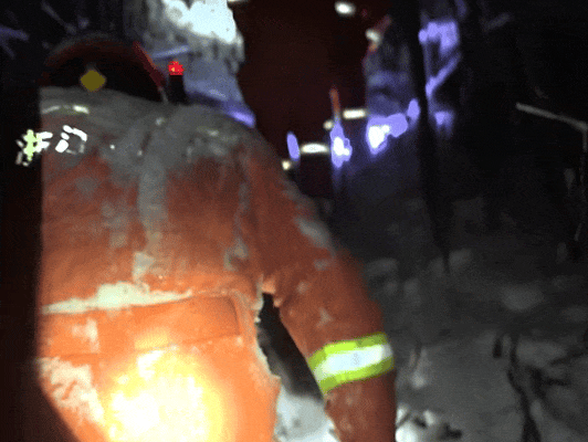打卡变求救！一场六小时的踏雪营救……