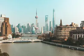 苏州河畔的红盘，越秀·苏河·和樾府已取证，火爆认购中图片