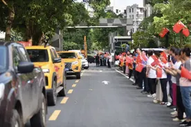 奋战23个日夜，点亮4万户家庭！援海口、湛江抢修复电队顺利返珠图片