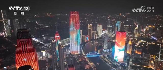 绝美灯光秀点亮上合国家文化交流“城市会客厅” 彰显中华传统文化与现代科技之美