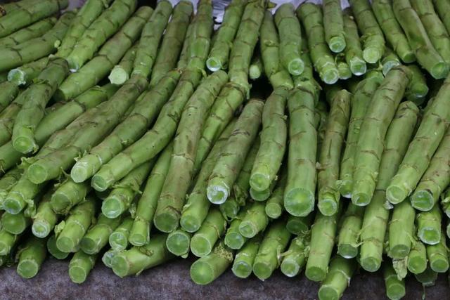 龙泉的早高峰在西河综合市场