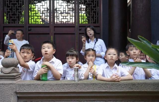 双节狂欢限定福利！这份“免费吃喝玩乐攻略”请收好